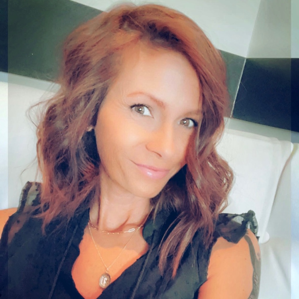 Meet your Posher, April